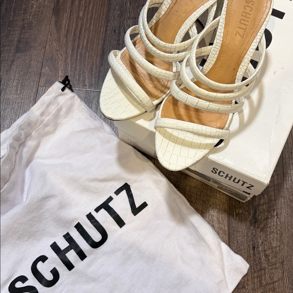 Schutz Felisa Croco Shine